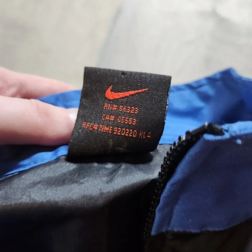 Vintage XL 18-20‎ youth Nike Blue and Black Windbreaker Jacket